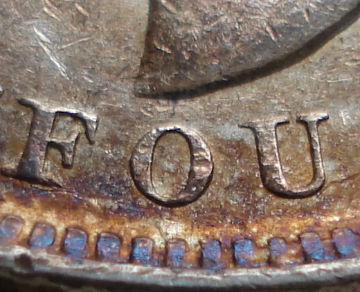 Portrait 2: wide gap between the O and the bust